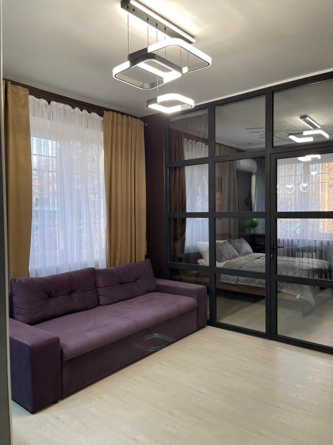 Vel Люкс Apartamento Chernivtsi Exterior foto