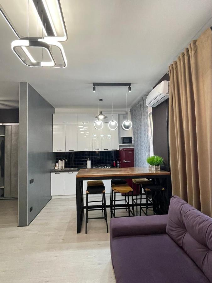 Vel Люкс Apartamento Chernivtsi Exterior foto