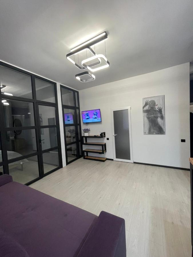 Vel Люкс Apartamento Chernivtsi Exterior foto