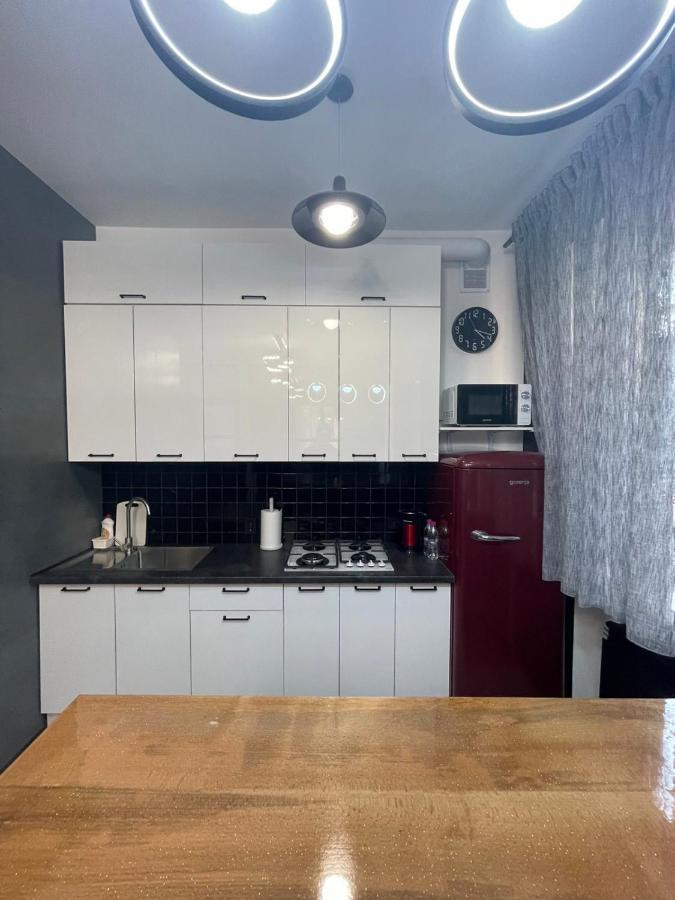 Vel Люкс Apartamento Chernivtsi Exterior foto